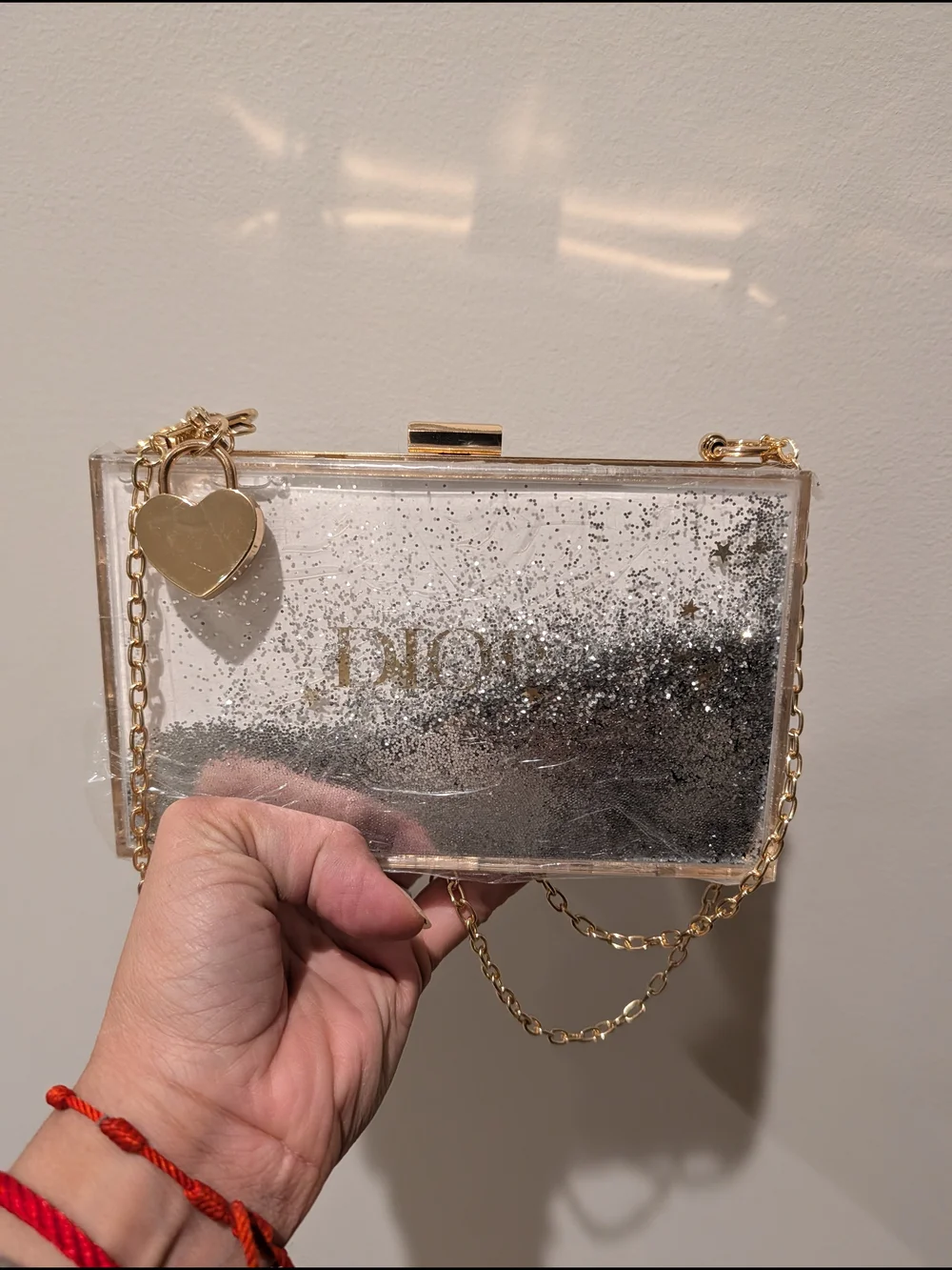 Clear Upcycled Acrylic Liquid Glitter Clutch with Chain - Picture 8 of 9
